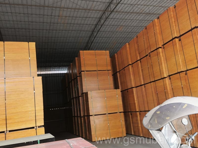 工地上的模板多少錢一張?多用2-3次，降低成本