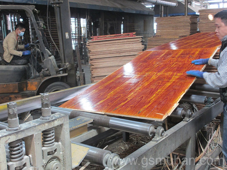 工地使用模板多少錢一塊？價格都有哪些