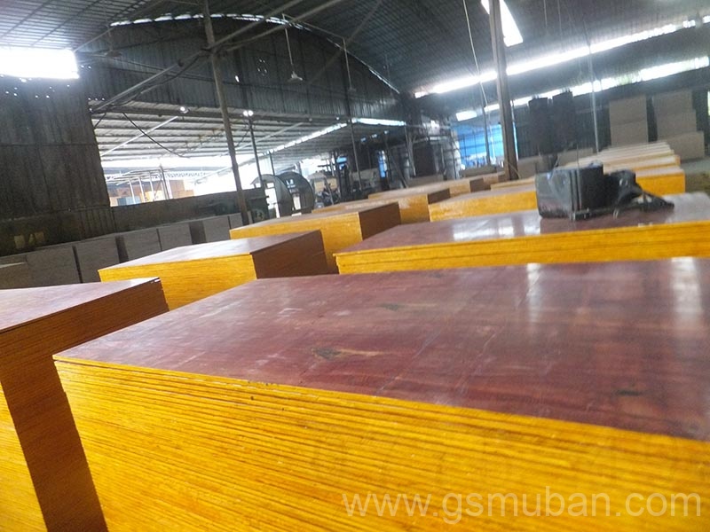 建筑模板一次成型與二次成型有什么區別？